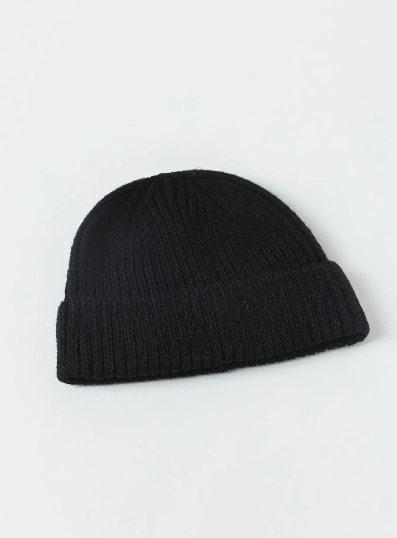 Leo Beanie Black