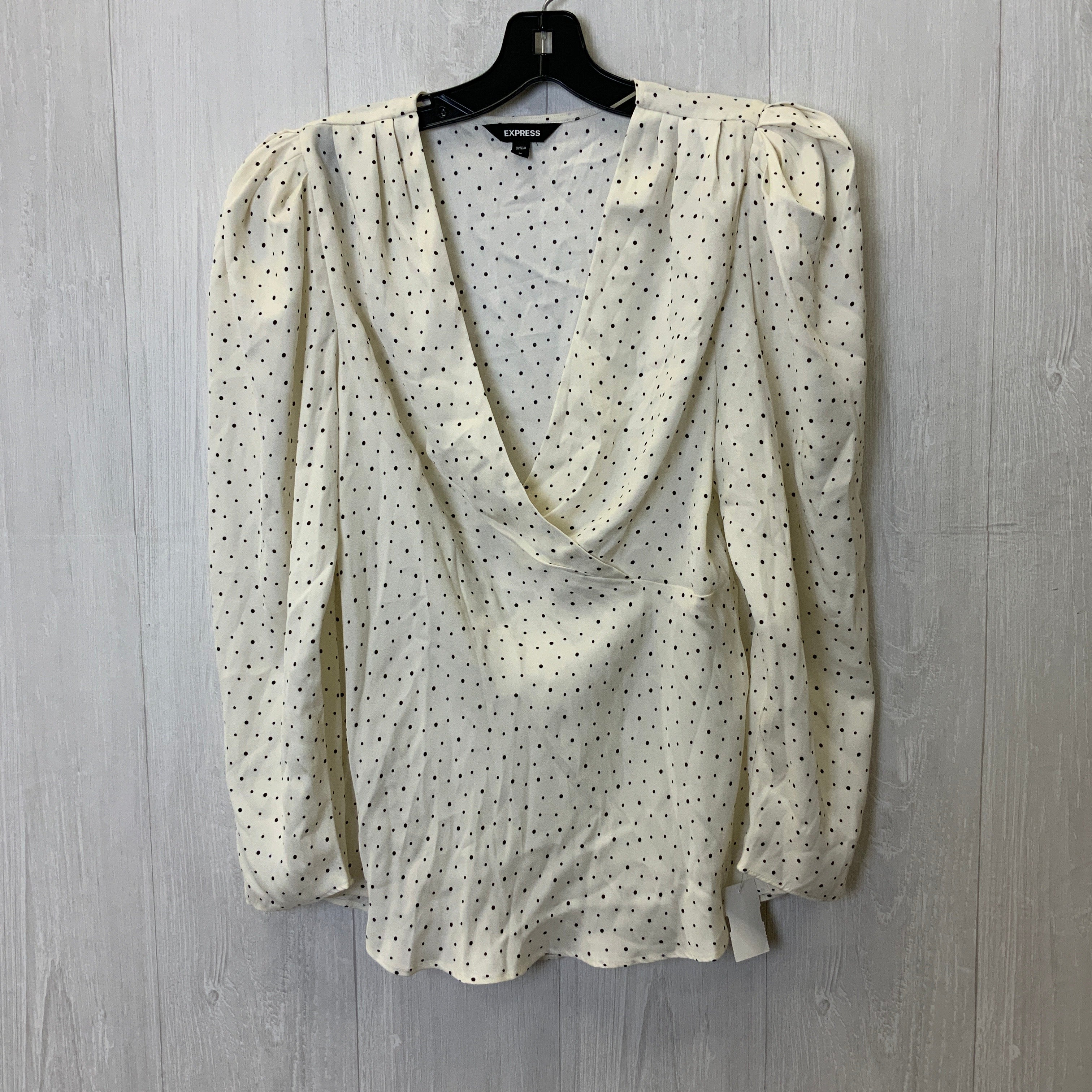 Top 3/4 Sleeve Basic By Express  Size: M