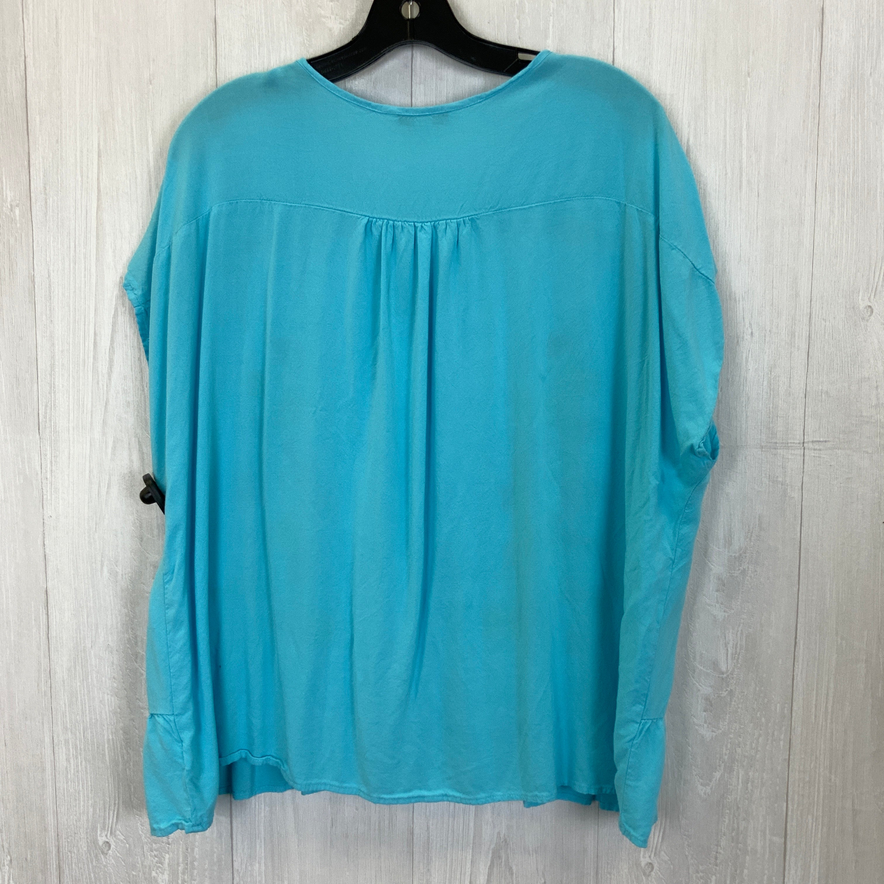 Top Short Sleeve By Clothes Mentor  Size: 2x